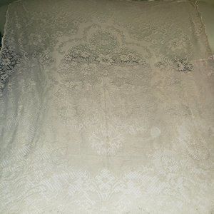 Vintage Lace Table Covering